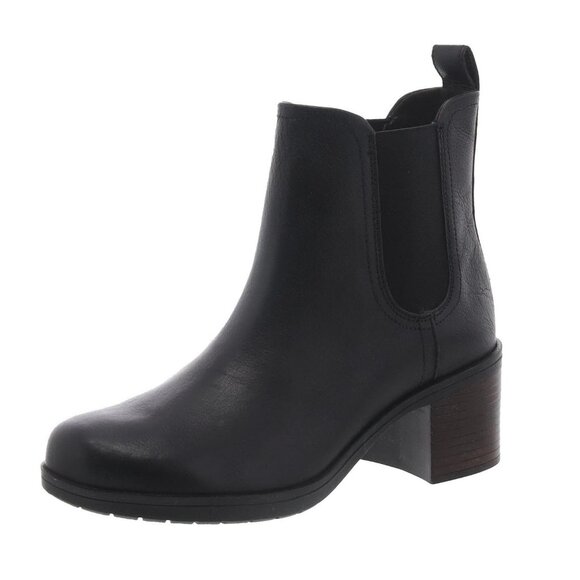 Clark's Hollis Chelsea Black Leather Heeled Ankle Boots Women's 6.5M - Picture 1 of 16